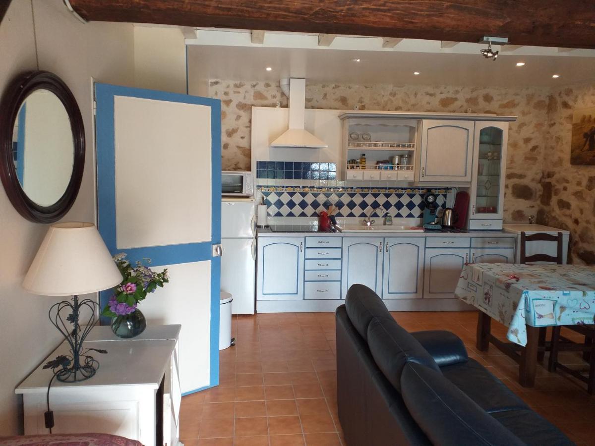 Gite Moulin De Ludieras Busserolles Buitenkant foto